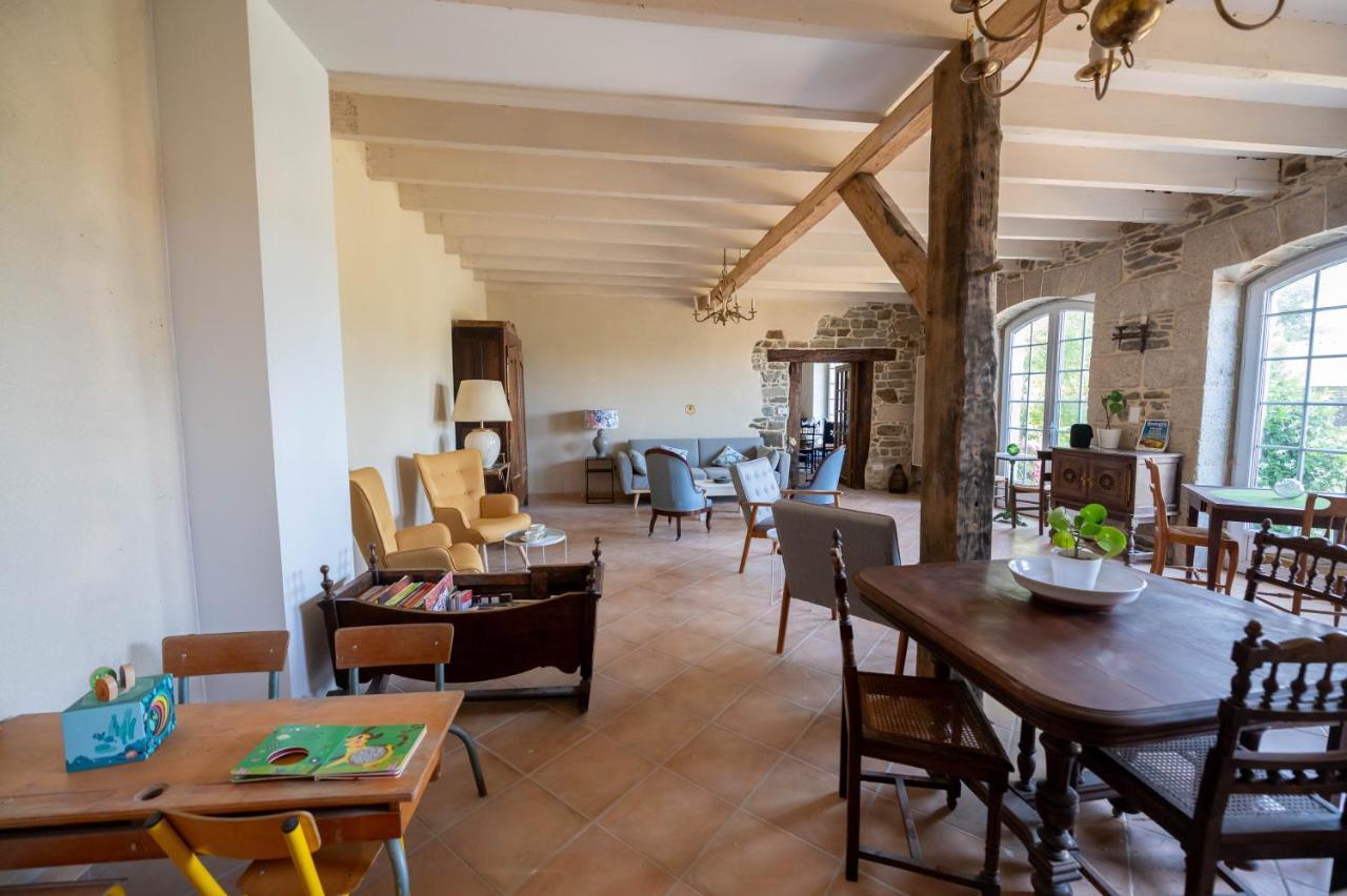 Ty Monde - Chambres D'Hotes En Finistere Poullaouen ภายนอก รูปภาพ
