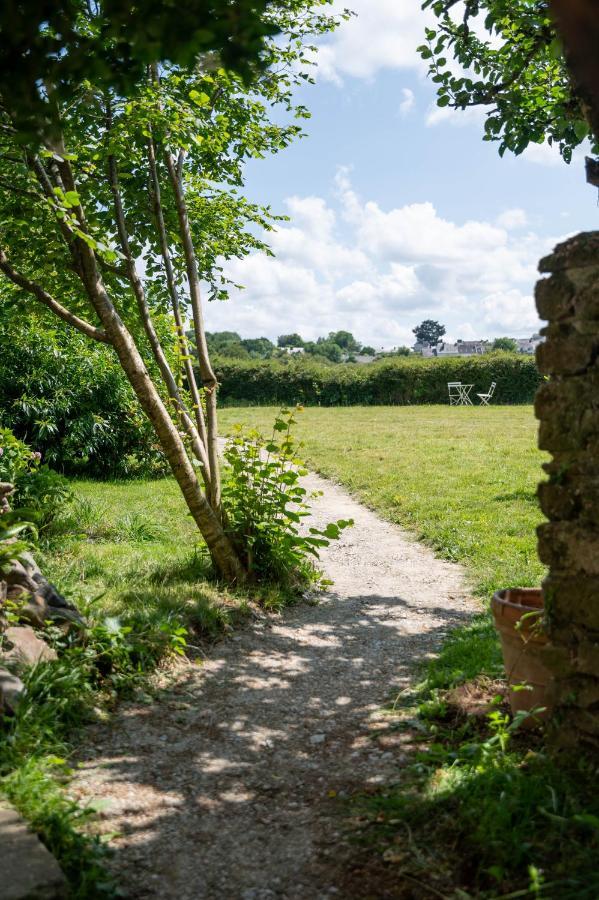 Ty Monde - Chambres D'Hotes En Finistere Poullaouen ภายนอก รูปภาพ